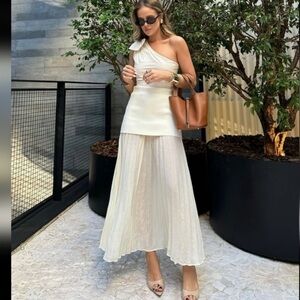 🔥🔥Zara pleated skirt